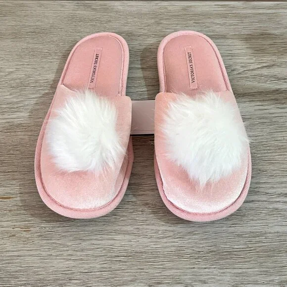 New Victoria's Secret Slippers Small 5 6 Pink Velour White Pom NWT - Picture 3 of 10